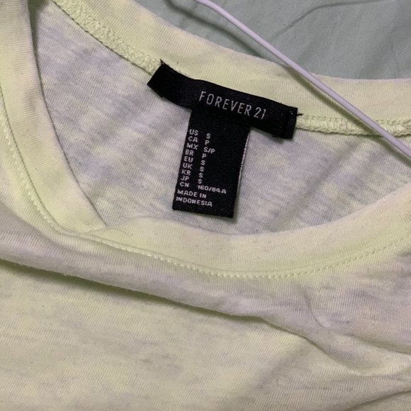 Forever 21 Neon green crop top - Picture 3 of 4